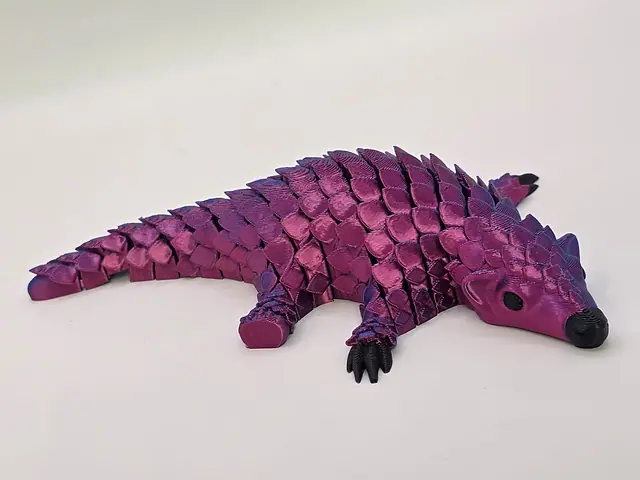 Pangolim articulado, peça impressa em 3D